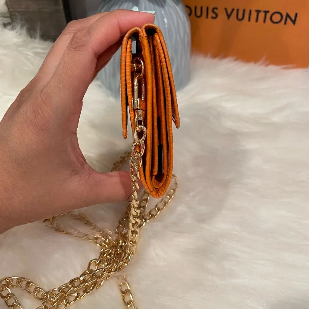 Authentic Louis Vuitton Epi Porte Feiulle Elise Wallet On A Chain | SP00… - Picture 10 of 16